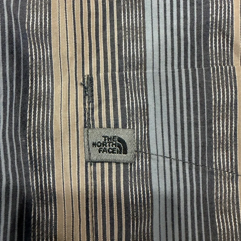 The North Face A5 Series Mens Large Blue Tan Striped Button Down Shirt Cotton ws
